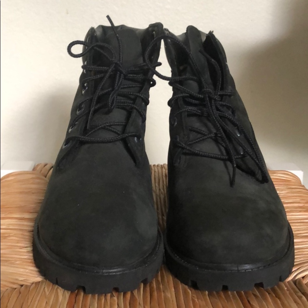 JUNIOR 6-INCH TIMBERLAND BOOTS (Boys 5=Women 7)